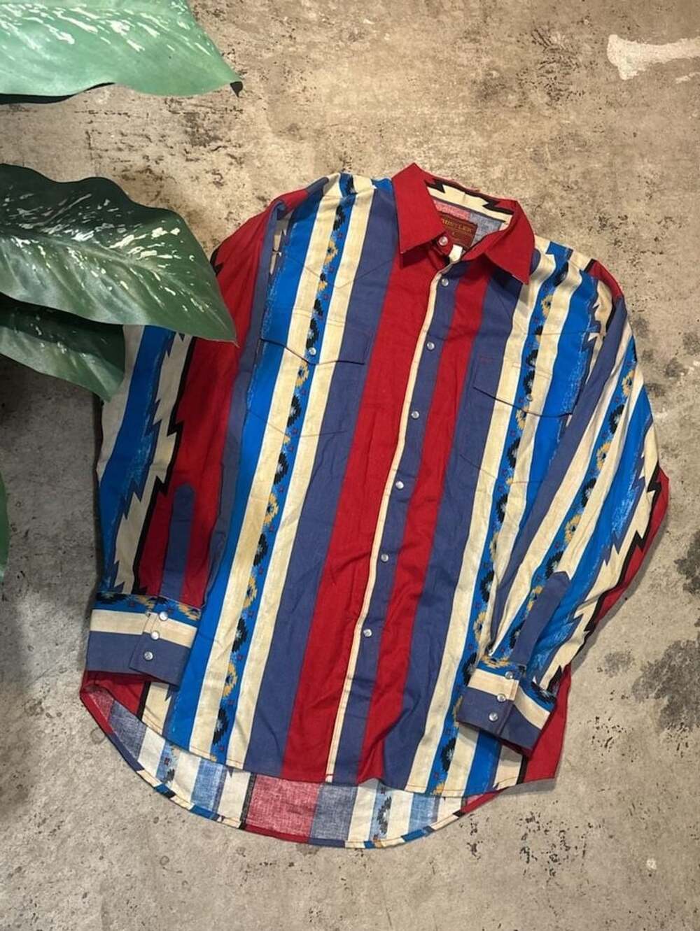 Wrangler Men's Long Sleeve Western Snap Shirt Aztec Print Striped